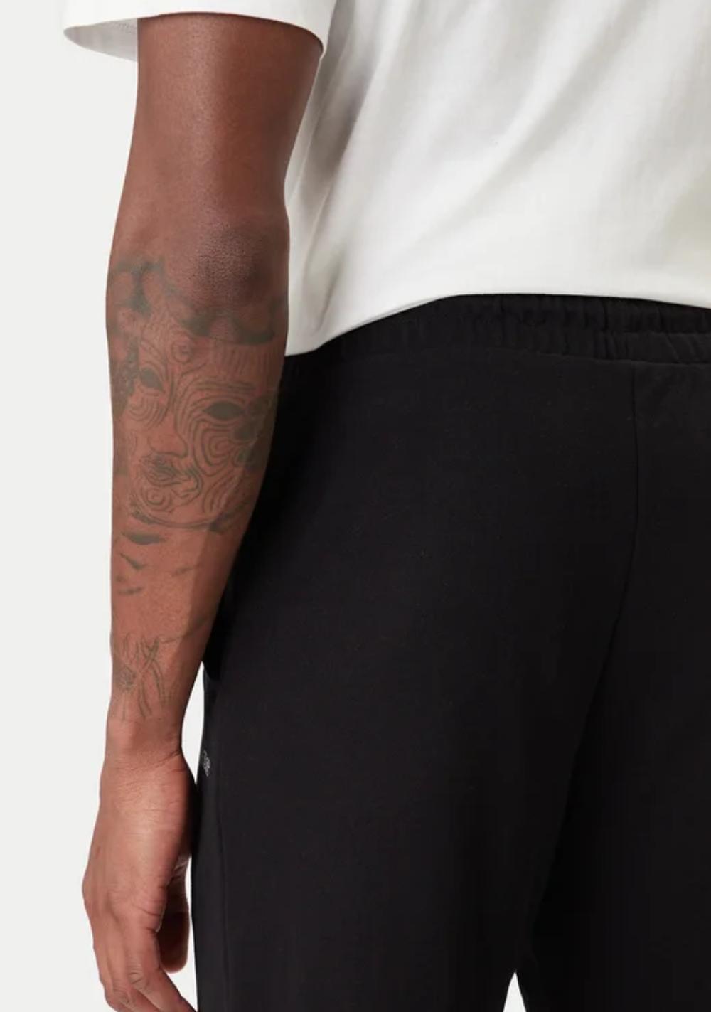 jack jones muska trenerka crna