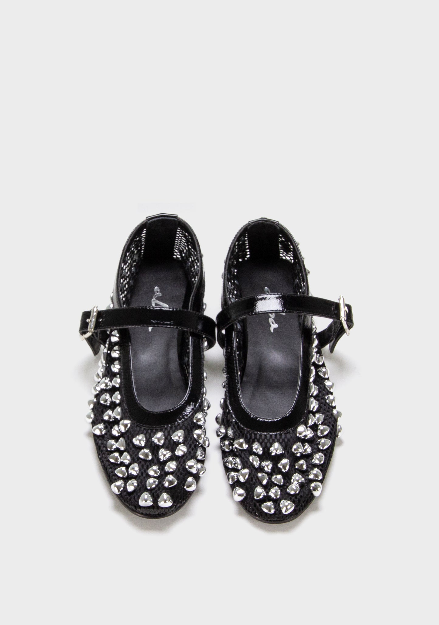 crna boja zenske baletanke sa srebrnim detaljima