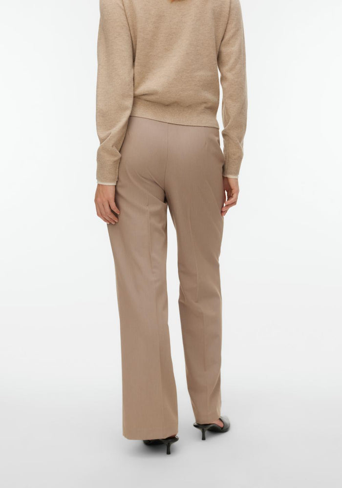vero moda zenske pantalone elegantne bez