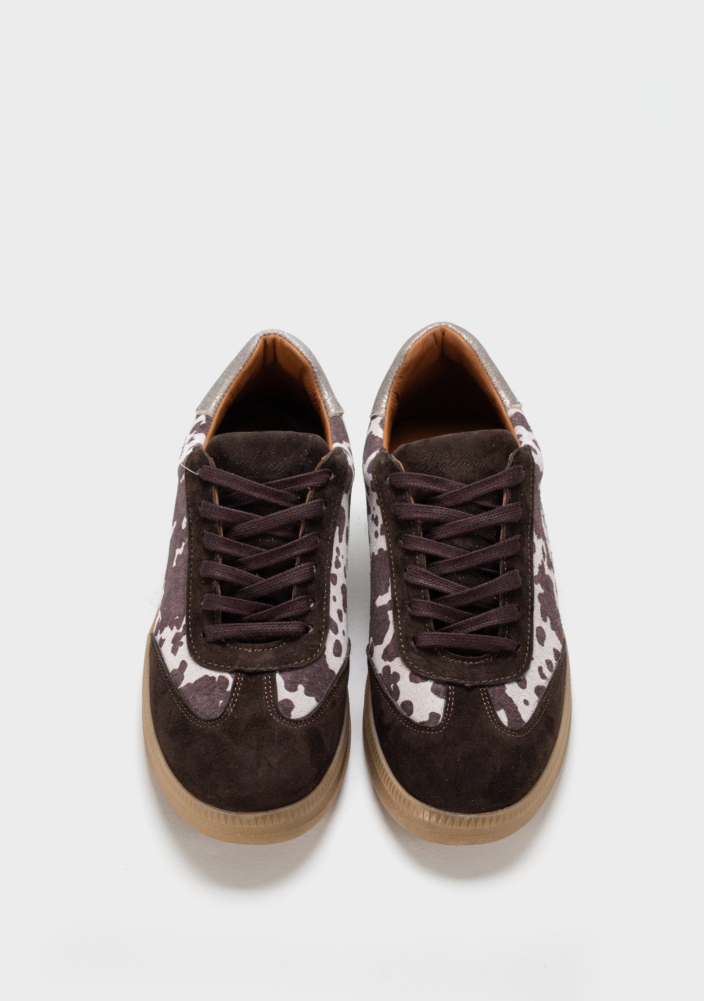 braon kozne zenske patike sa printom