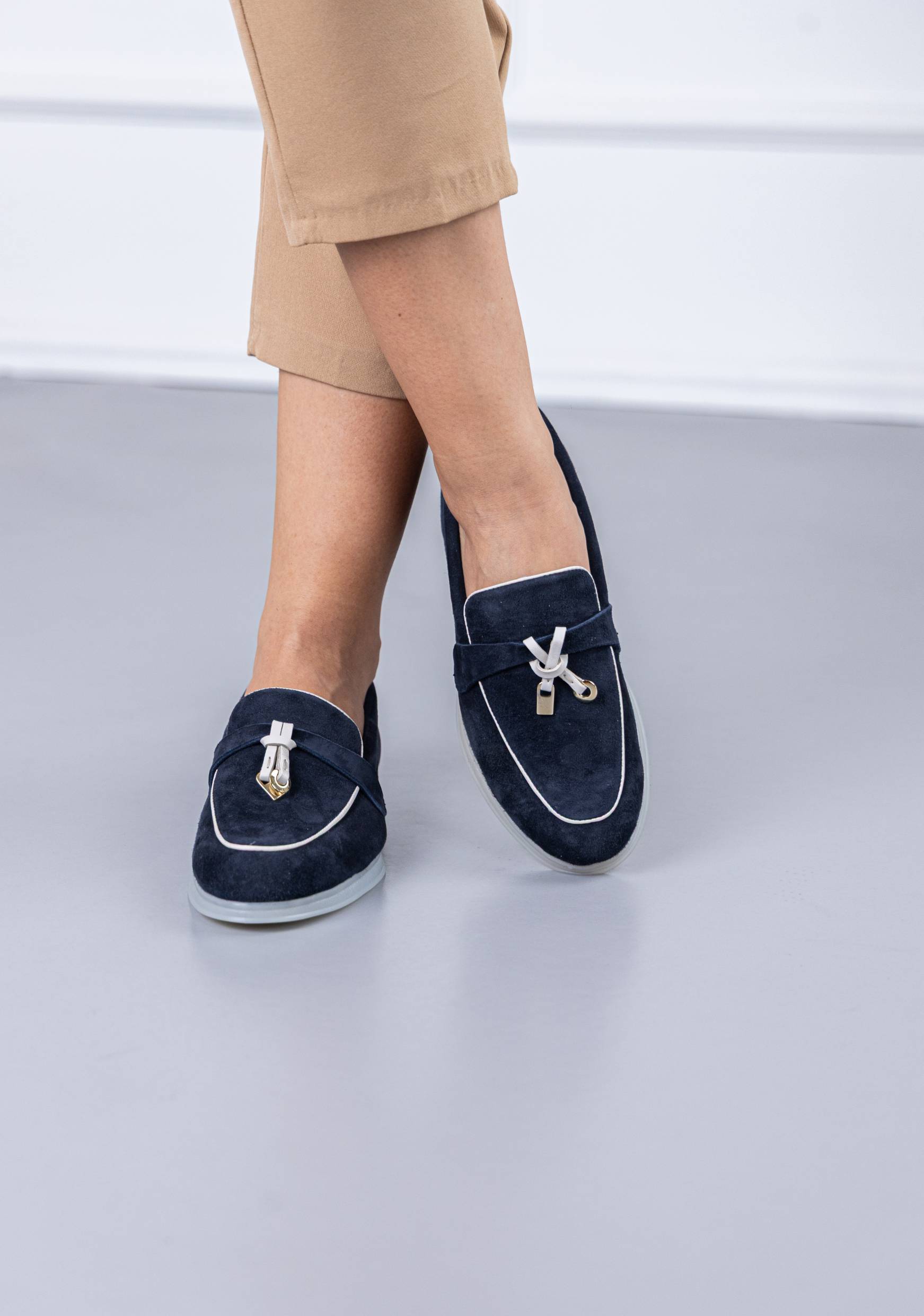 teget zenske mokasine od velura