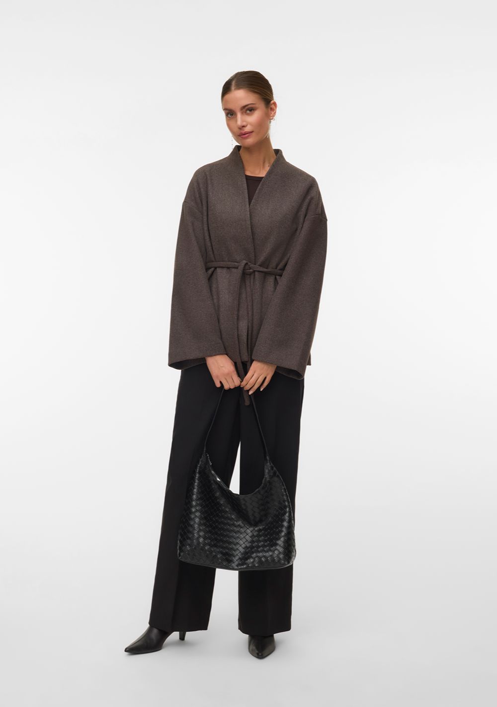 aware zenska jakna braon