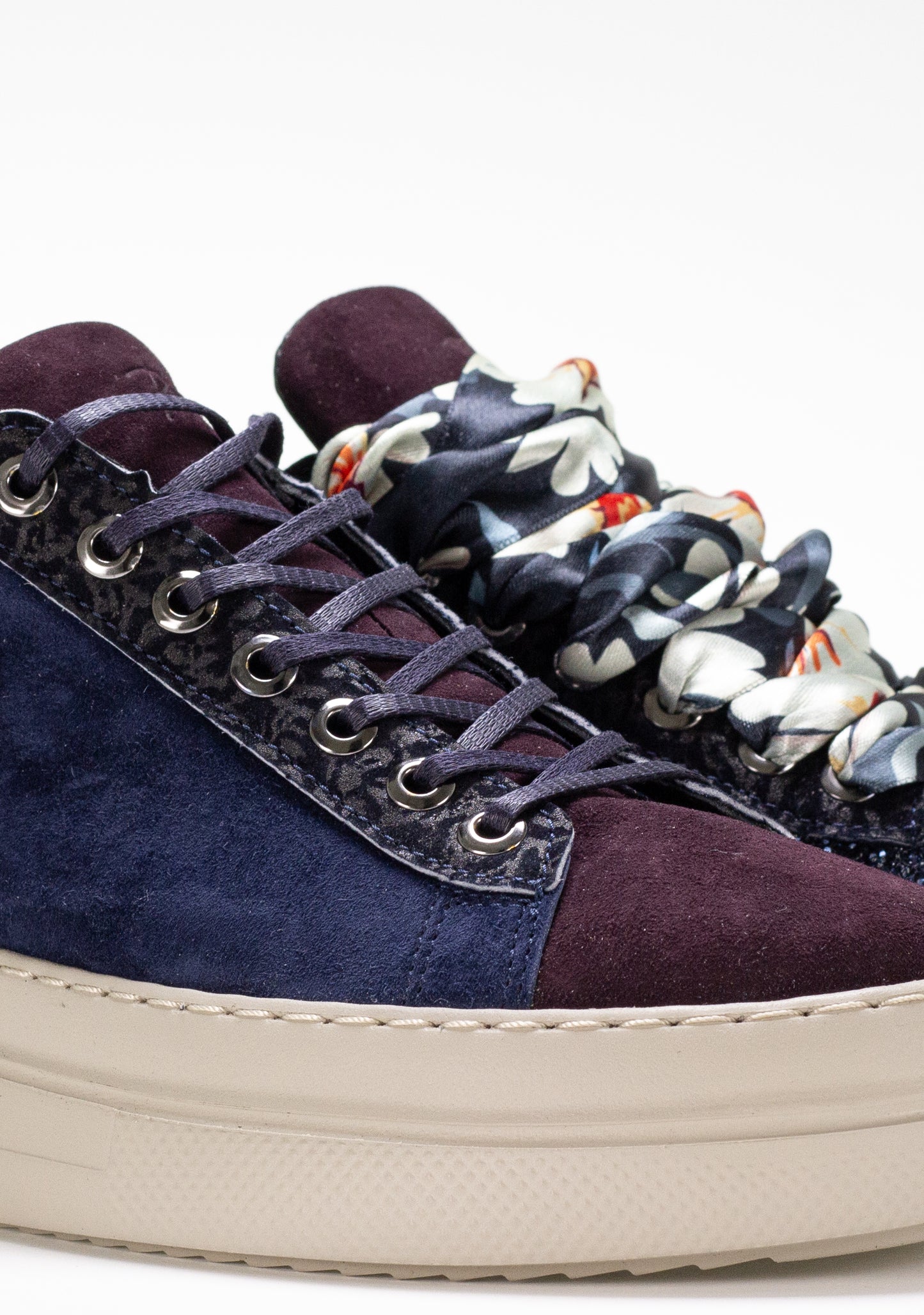 teget zenske patike od velura