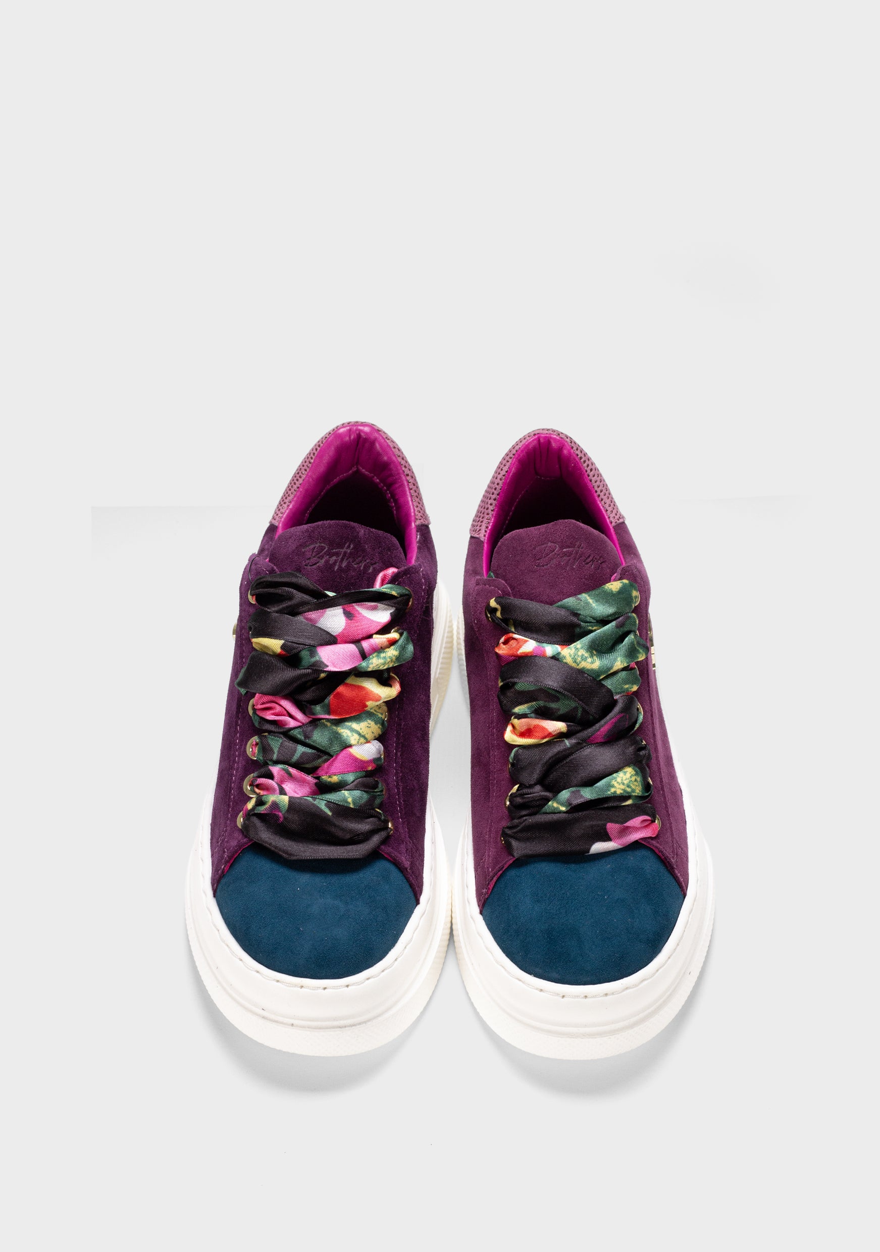 pink zenske patike od velura