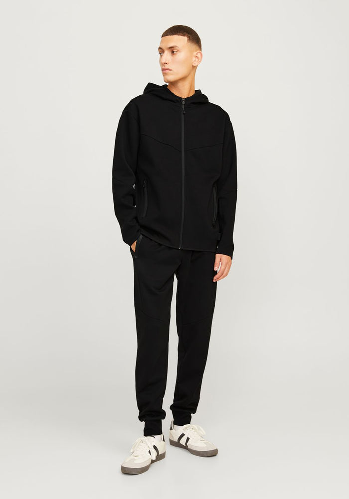 jack jones muska trenerka crna