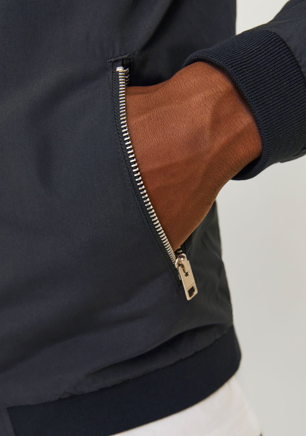 jack jones rush muska bomber jakna crna