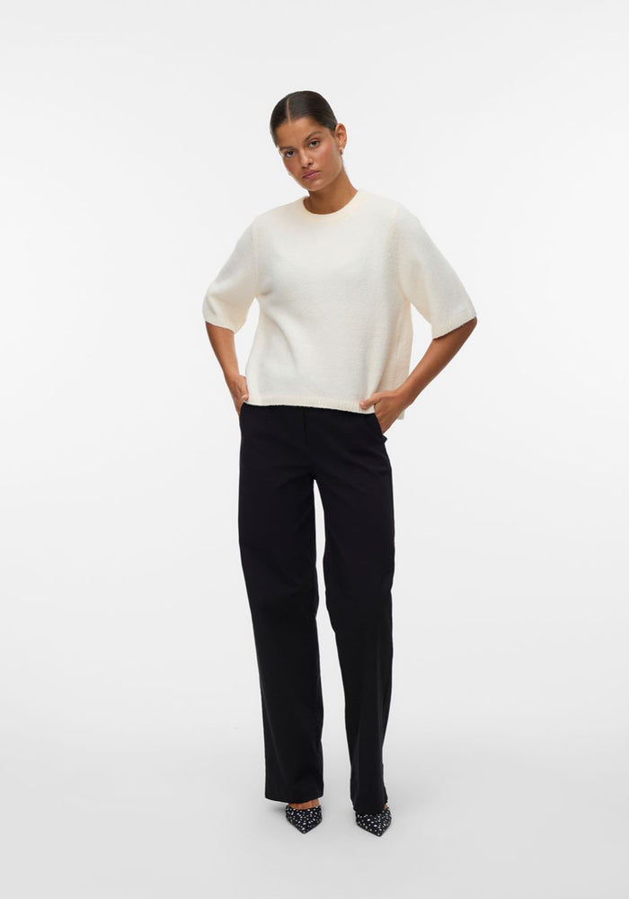 Vero Moda ženski oversized džemper BOOM bela
