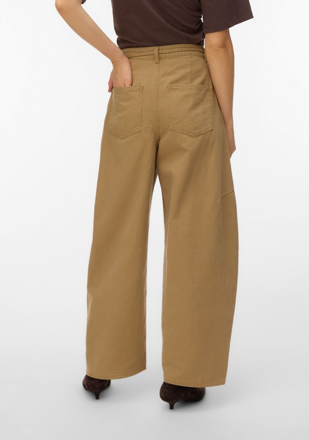 vero moda zenske siroke pantalone bez